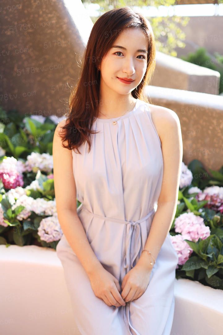 娇艳姐妹花